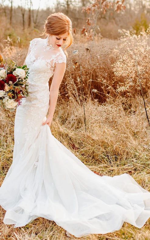Sheath Ethereal Bell Sleeve Garden Wedding Dress Jewel High Neck Tulle Gown for Bridal Beautiful