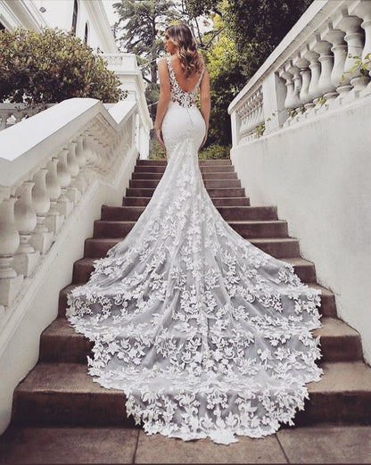 Elegant Wedding Dress V Neck Lace Mermaid Bridal Dress Sleeveless Floor Length with Appliques