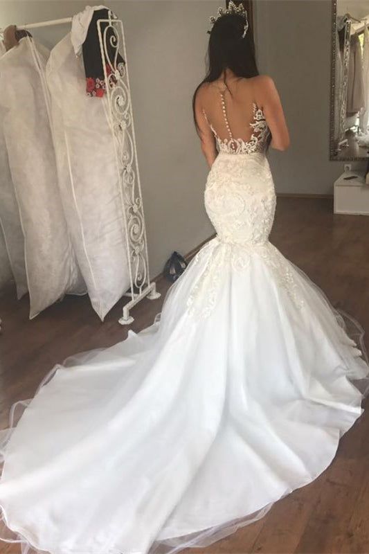 Stunning Sleeveless Mermaid Wedding Dress with Lace Appliques