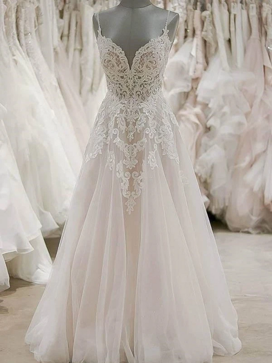 Stunning Spaghetti-Straps Sleeveless Tulle Wedding Dress With Appliques
