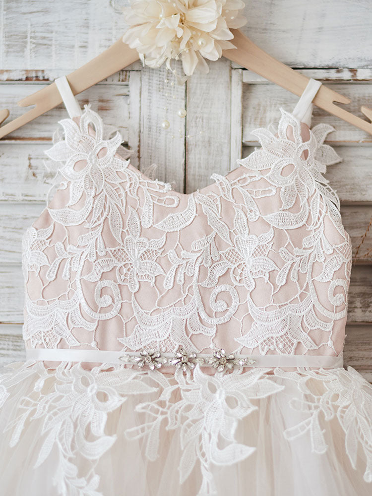 Stunning V-Neck Tulle Flower Girl Dress with Appliques