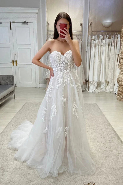 Sweetheart Spaghetti Straps Tulle A-Line With Train Wedding Dress Beautiful