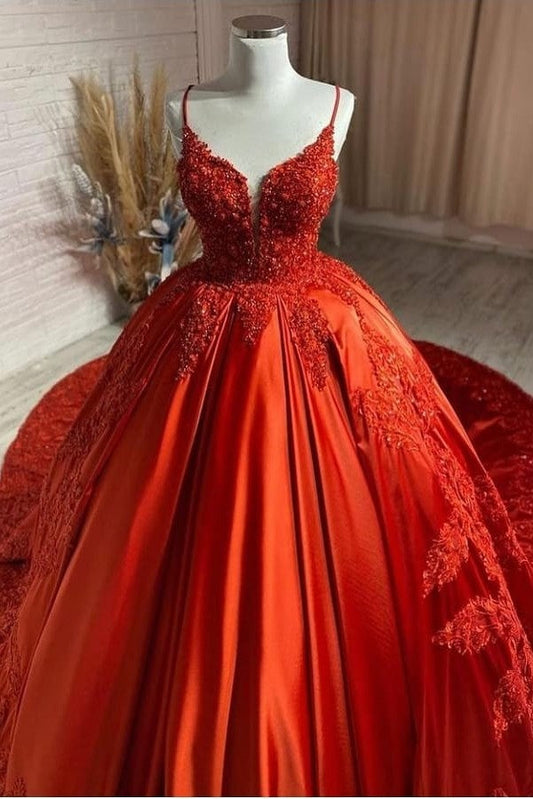Unique Sweetheart Spaghetti Straps Backless Satin Wedding Dress with Appliques Lace