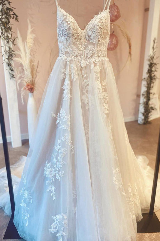 Vintage Spaghetti Straps A-Line Floor-length Wedding Dress With Train Appliques Lace