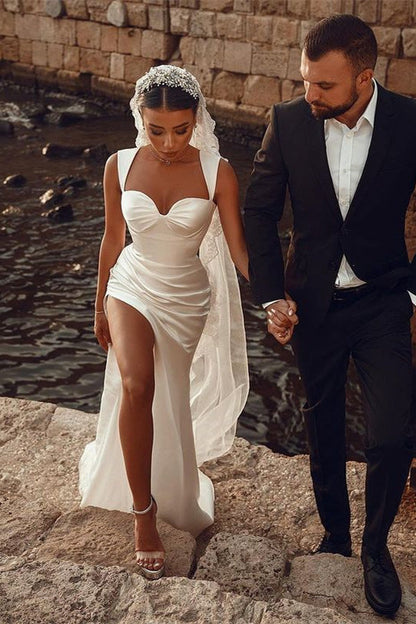 White Sweetheart Mermaid Wedding Dress With Split